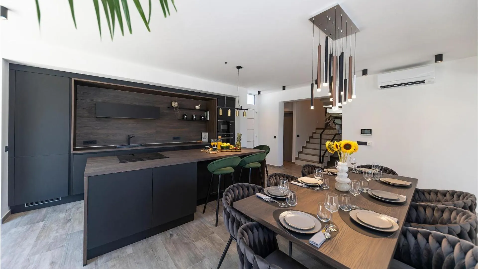 Nice Home In Razanac With Jacuzzi Holiday home